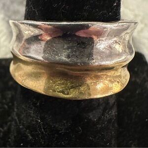 Beautiful twotone ring!